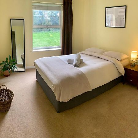 Peaceful Garden View Apt. Close To Central London Exteriör bild